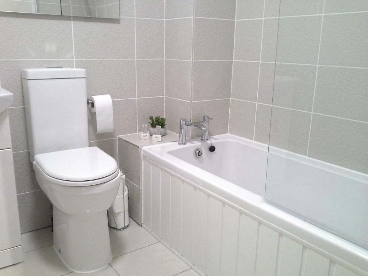 Modern Leith Apartment. Edimburgo Esterno foto